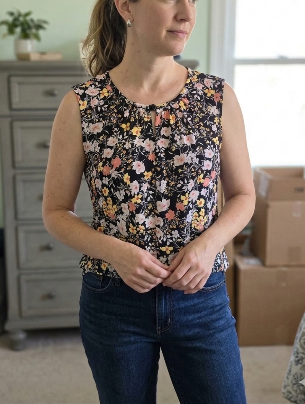 Liz Claiborne Black Floral Sleeveless Tank Top - Pink & Yellow Flowers
